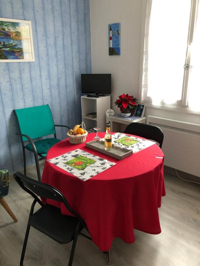 « Chez Annie » Acomodação com café da manhã Doué-la-Fontaine Exterior foto